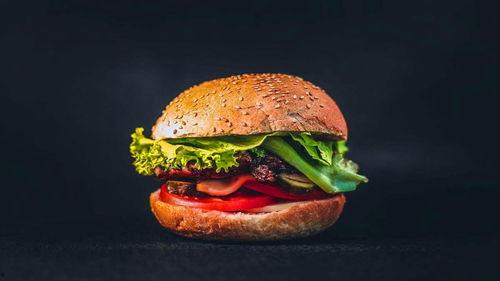 汉堡店外卖爆料视频大全,揭秘美食背后的秘密